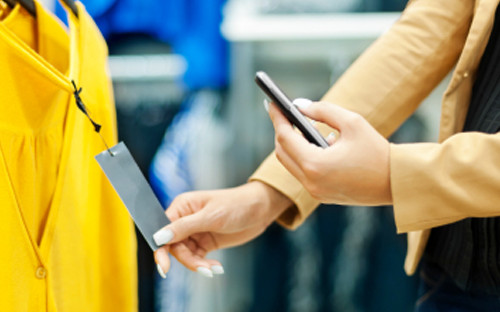 scanning clothes tag on mobile
